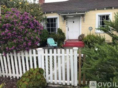 Main picture of 212 Fair Ave