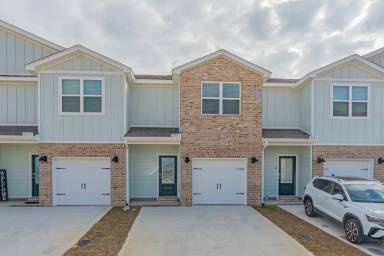Main picture of 2547 Cliff Hollow Cir