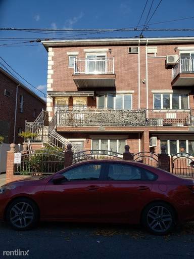 Main picture of 2241 80th St