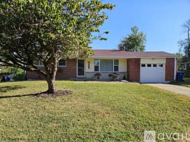 Main picture of 2238 N Warson Rd
