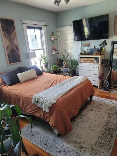 Main picture of 294 Highland Ave