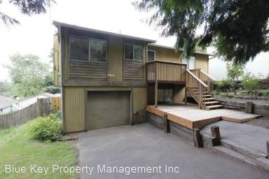 Main picture of 12424 SE 26th Ave