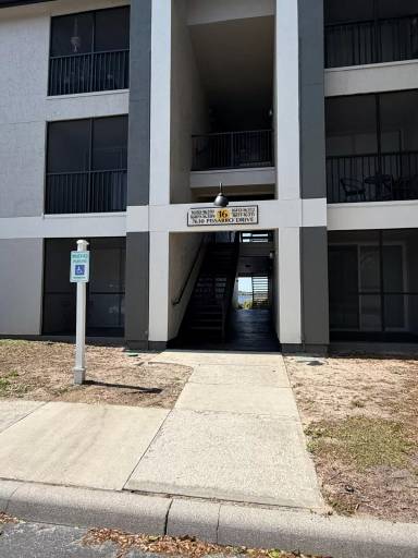 Main picture of 7630 Pissarro Dr