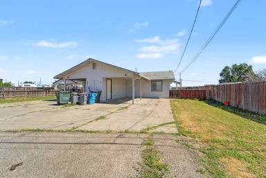 Main picture of 5177 Elizabeth Ave