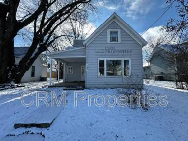 Main picture of 717 W State St