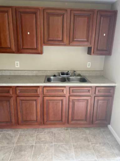 Main picture of 809 S Morrison Ave