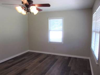 Main picture of 3253 Bethesda Rd