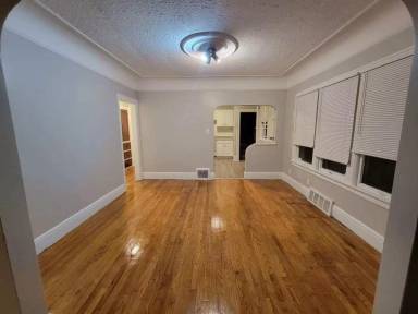 Main picture of 19728 Mackay St