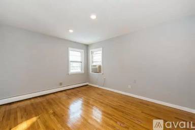 Main picture of 25 Genesee St