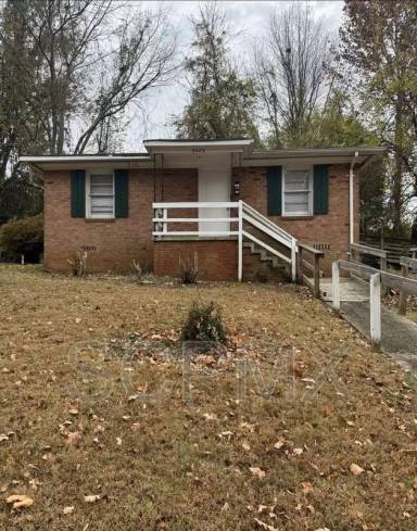 Main picture of 2423 Crestview Dr