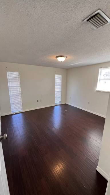 Main picture of 6934 Tierra Linda St