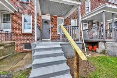 Main picture of 3315 Lyndale Ave