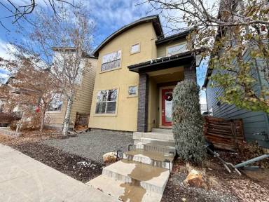 Main picture of 1801 W 67th Pl