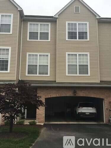 Main picture of 516 Liberty Cir