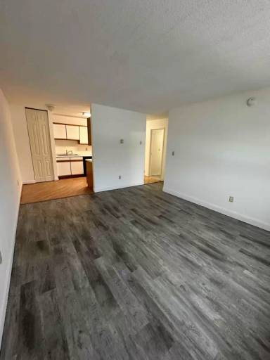 Main picture of 1508 Highway 1 E