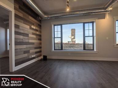 Main picture of The Lakeside Terrace