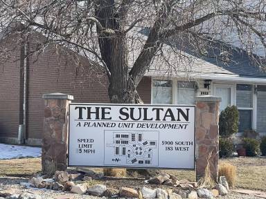 Main picture of 5982 S Sultan Cir