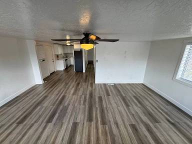 Main picture of 829 Healy St