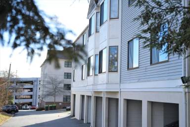 Main picture of 1513 Virginia Ave