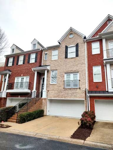 Main picture of 211 Creekway Xing SE