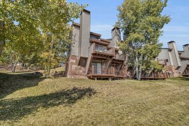 Main picture of 4065 W Jeremy Woods Dr