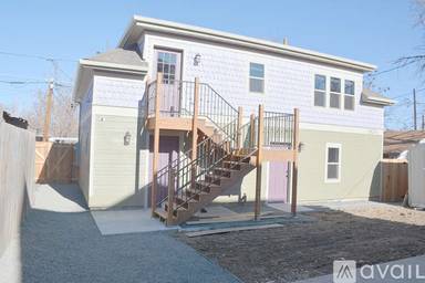 Main picture of 2425 1/2 W 39th Ave