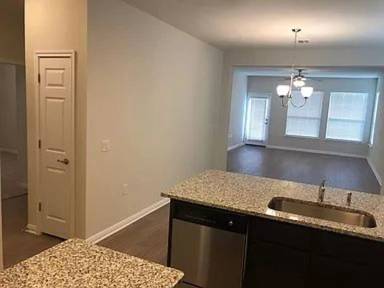 Main picture of 925 Durness Dr