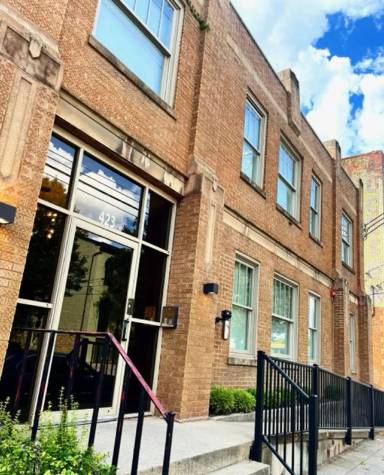 Main picture of 423 Greenup St