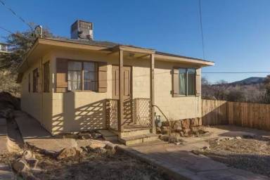 Main picture of 412 W Leroux St