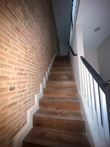 Main picture of 1919 McCulloh St