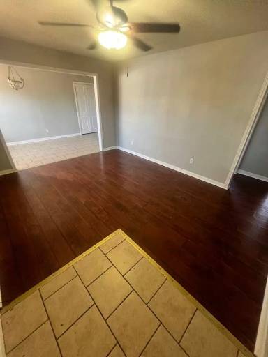 Main picture of 6313 N Cheyenne Ave