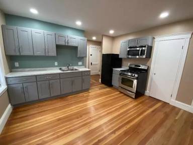 Main picture of 305 Belgrade Ave