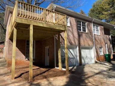 Main picture of 469 Creekview Dr