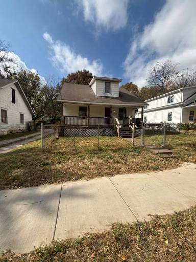Main picture of 803 S Grant Ave