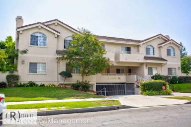 Main picture of 18 Fano St