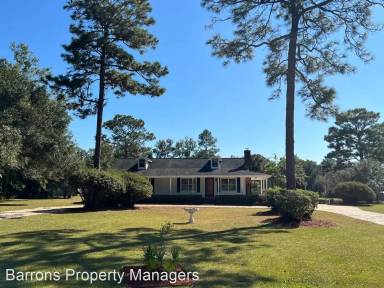 Main picture of 941 Summer Shade Ln