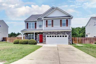 Main picture of 4688 Yeardley Loop