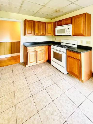 Main picture of 48 East Ter