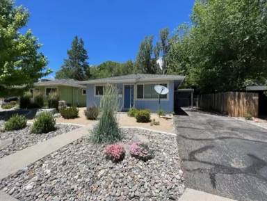 Main picture of 404 W Ninth St