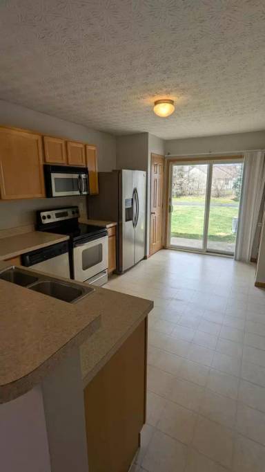 Main picture of 7786 Freesia St