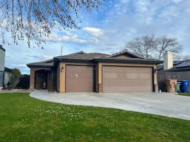 Main picture of 5412 Summer Villa Dr