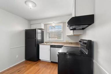Main picture of 1050 Hope St