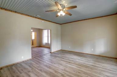 Main picture of 2309 Olive St