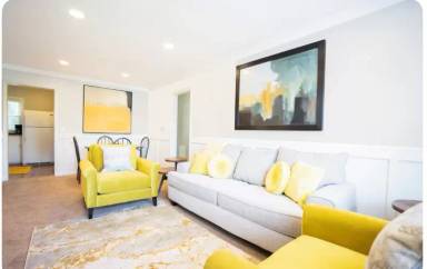 Main picture of 627 N 41st St