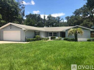 Main picture of 517 Queens Loop N