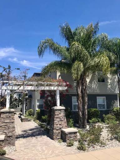 Main picture of 4469 Central Ave