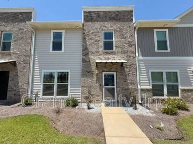 Main picture of 5033 Peach Dr