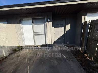 Main picture of 5420 SE 29th Pl