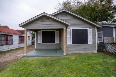 Main picture of 1946 Nolan St