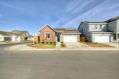 Main picture of 7038 E Amherst Ave